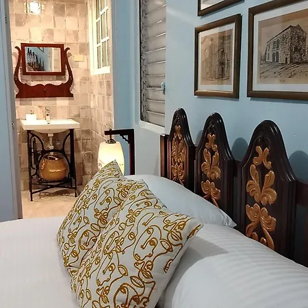 Colonial City 3 Bedroom 3 Bath Apartment, Huge Balcony And Great View